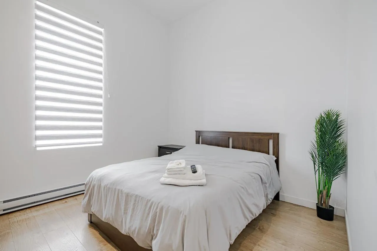 Guest house Homa Homestay Hotel By Olympic Stadium Montreal Auberge-Hostel