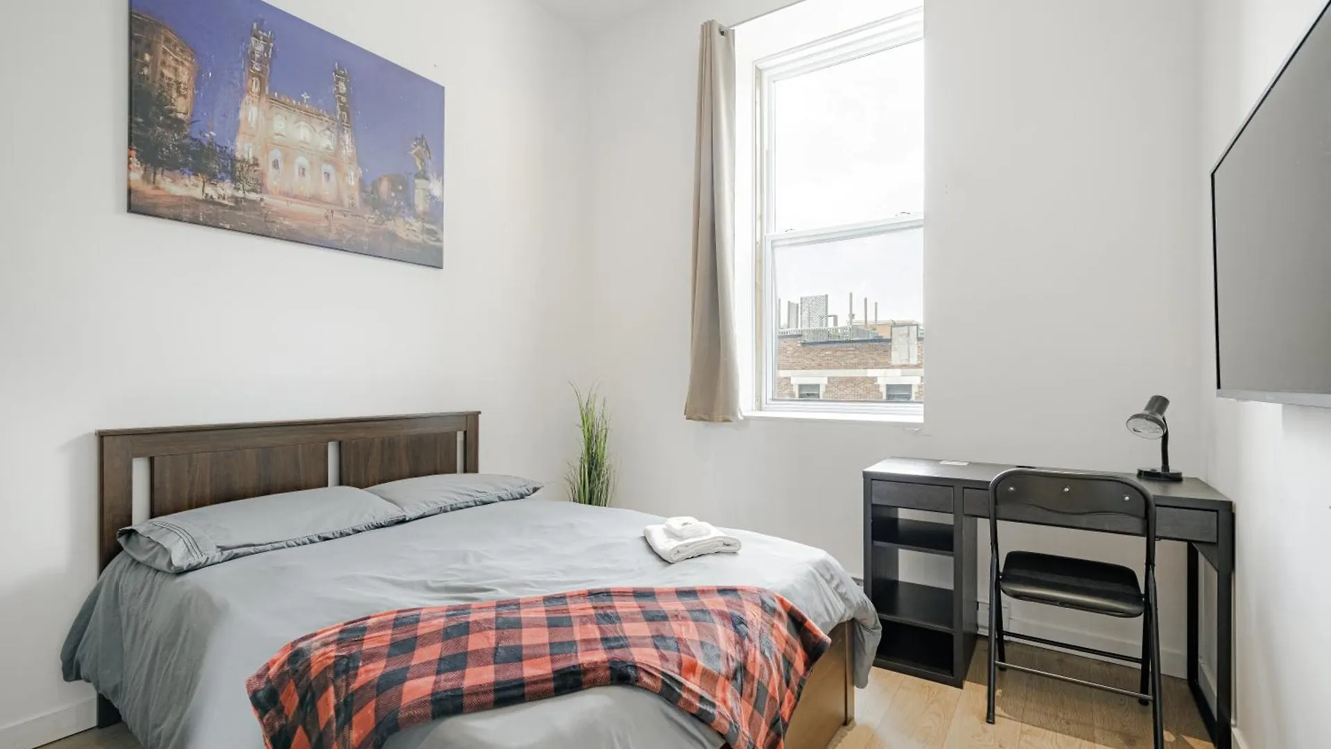 Homa Homestay Hotel By Olympic Stadium Montreal Auberge-Hostel 0*,  Canada